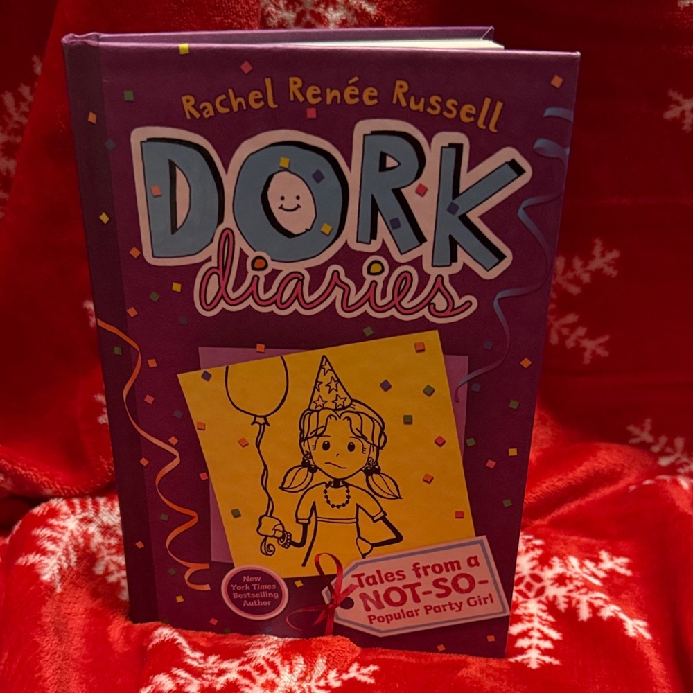 Dork Diaries Book - Purple Cover
